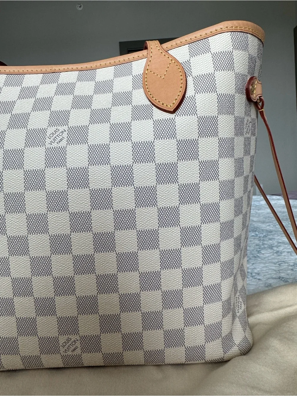 Louis Vuitton Neverfull MM Tote in Damier Azur with Rose Ballerine Interior